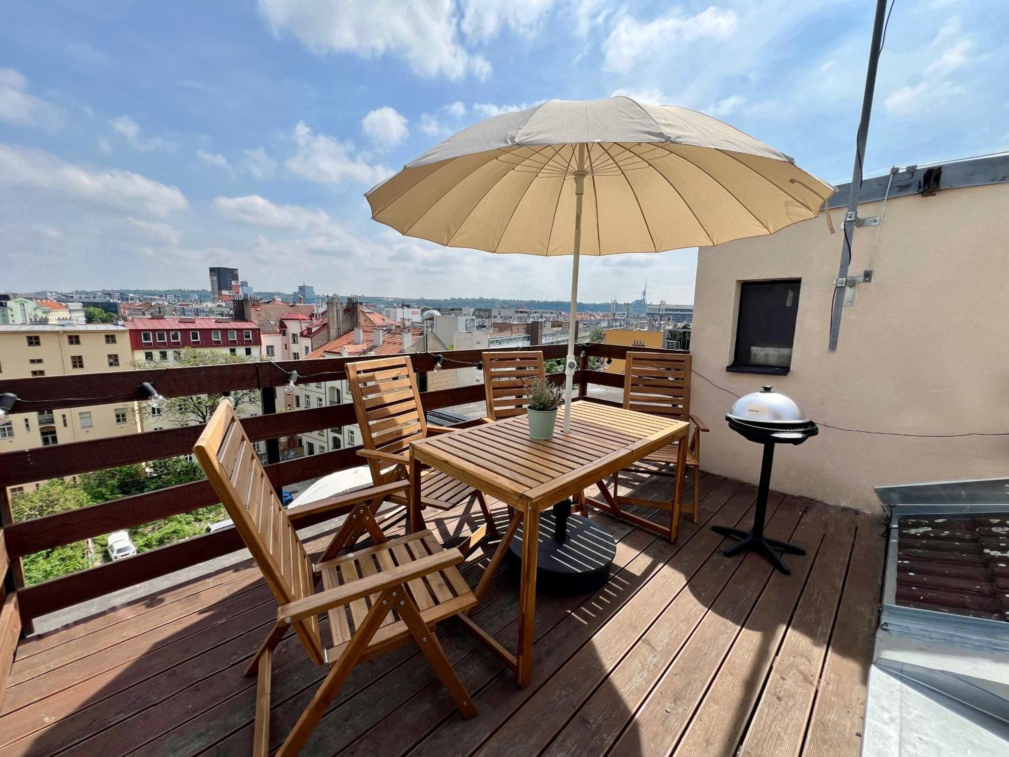 2 With Terrace And Free Parking Near Metro *